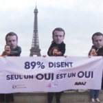 Francia, femministe sotto la Tour Eiffel contestano Macron