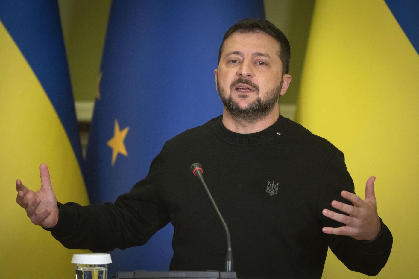 Ucraina, Zelensky: “Da Russia oltre 70 droni kamikaze su tutto il Paese”