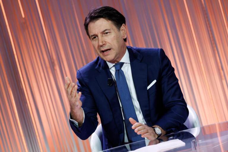 Giuseppe Conte ospite a “Cinque minuti”