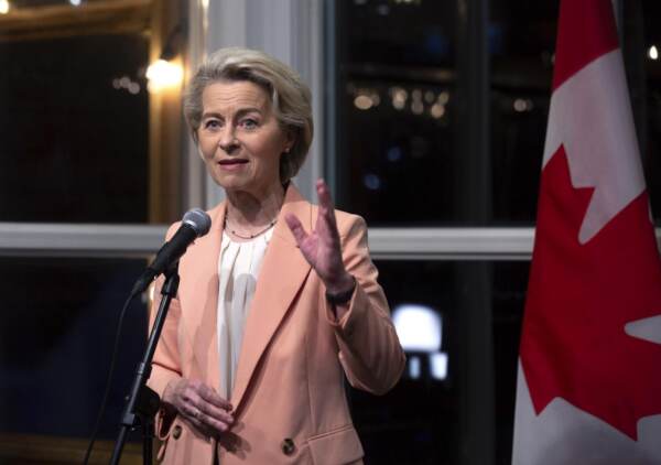 Ursula von der Leyen in Canada incontra Justin Trudeau