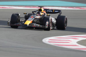 F1, Max Verstappen in pole nel Gp di Abu Dhabi