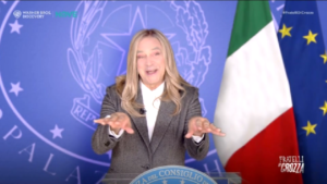 Crozza Meloni “Ho annientato Renzi, invece mi rompono perché mio cognato ha fermato un treno”