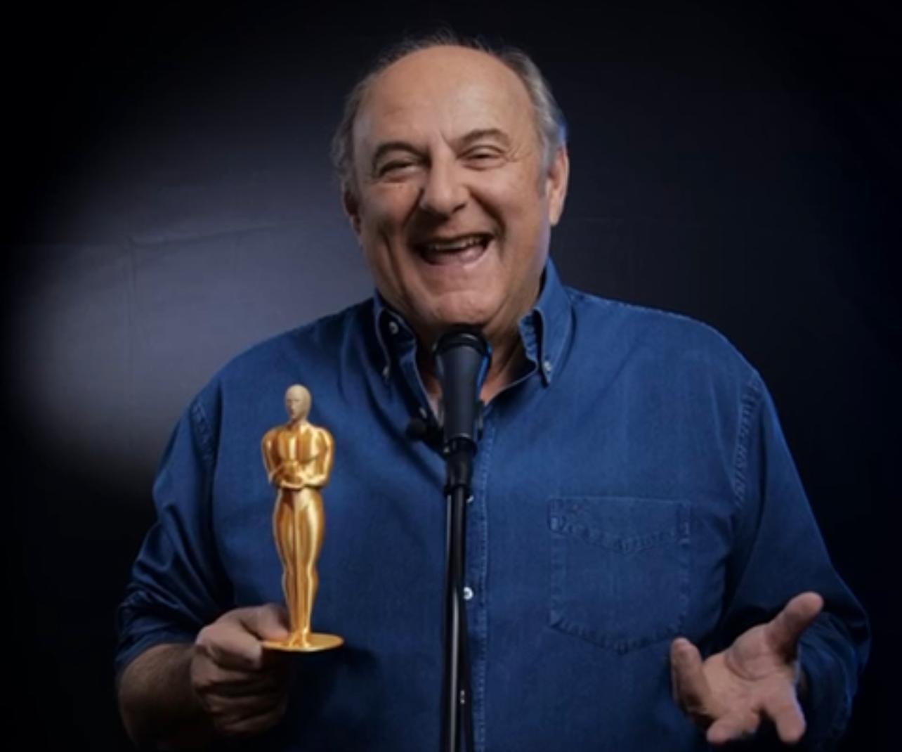 Gerry Scotti vince l’Oscar come ‘personaggio più memato del 2023’