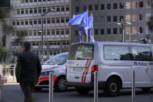 Belgio, allarme bomba: scuole chiuse a Bruxelles e in provincia