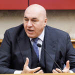 Scontro Crosetto-giudici, Antimafia esclude audizione ministro