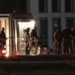 Israele, ostaggi rilasciati da Hamas arrivano all’ospedale di Tel Aviv