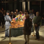 Atlanta, centinaia di persone rendono omaggio a Rosalynn Carter alla Biblioteca Carter