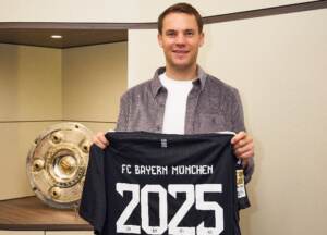 Calcio, Bayern annuncia rinnovo Neuer fino al 2025