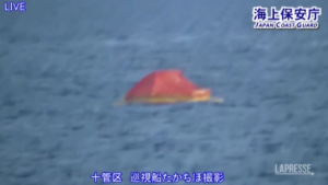 Giappone, elicottero militare Usa si schianta in mare: almeno un morto