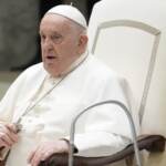 Vaticano, il Papa all’udienza generale: “Non sto ancora bene”