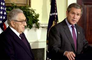 BUSH INCARICA KISSINGER PER STRAGE 11/9