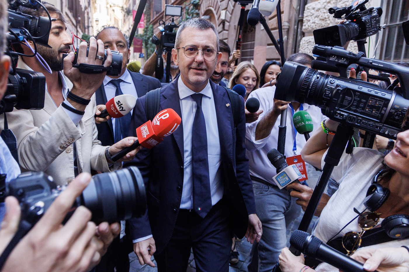 Delmastro, pm lo denunciò per diffamazione ma gip archiviò: accolto ricorso procura
