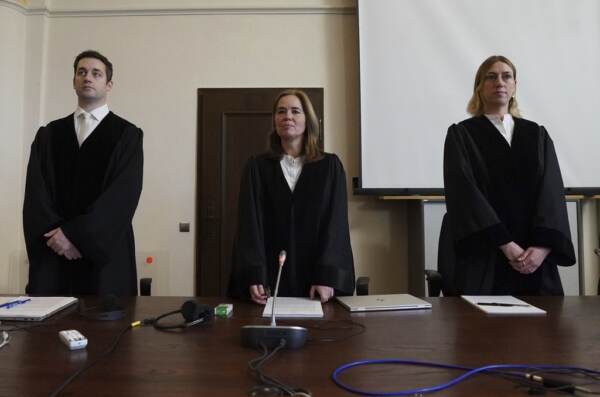 Germania, sentenza “troppo mite” per stupro di gruppo: minacce a giudice