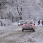 Germania, tempesta di neve blocca l’aeroporto di Monaco e provoca il caos