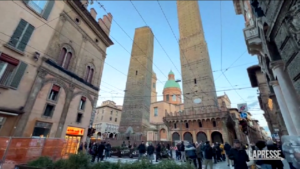 Bologna, messa in sicurezza la Torre Garisenda