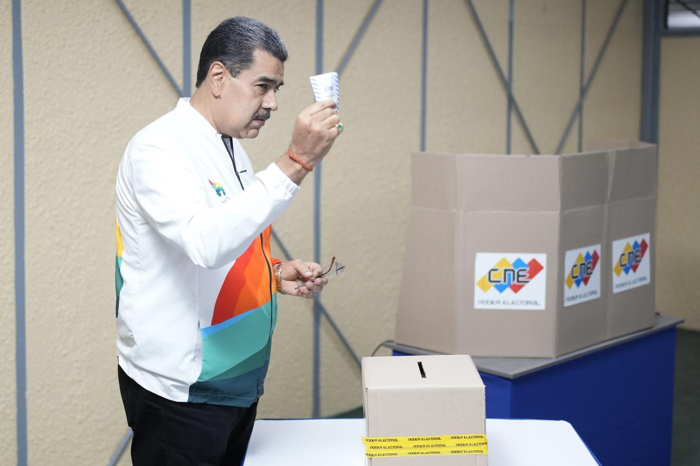 Venezuela, vittoria ‘sì’ in referendum per sovranità su territorio Esequibo