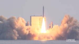 Sud Corea, terzo volo di prova del razzo spaziale a combustibile solido