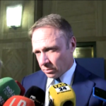 Caso Frecciarossa, Lollobrigida: “Renzi? Fa paura agli italiani non a me”