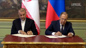 Russia, firmato con Iran accordo per contrastare le sanzioni dell’Occidente