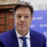 Germania, comici russi di scherzo a Meloni beffano ministro Economia Habeck