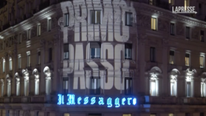 Il Messaggero compie 145 anni, Enel X illumina la facciata con prime pagine storiche