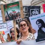 Iran, media: impedito a famiglia Mahsa Amini di lasciare Paese per ritirare Sakharov