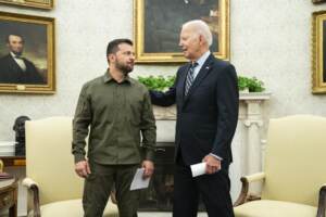 Il presidente Joe Biden e la first lady incontrano Volodymyr Zelensky e moglie a Washington