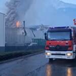 Lecco, nuovo incendio in una ditta che tratta rifiuti speciali