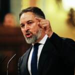 Spagna, “Sanchez sarà appeso per i piedi”: polemiche su parole Abascal