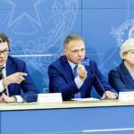 Social card ‘Dedicata a te’, Lollobrigida: “Prorogata attivazione e fondo aumentato”