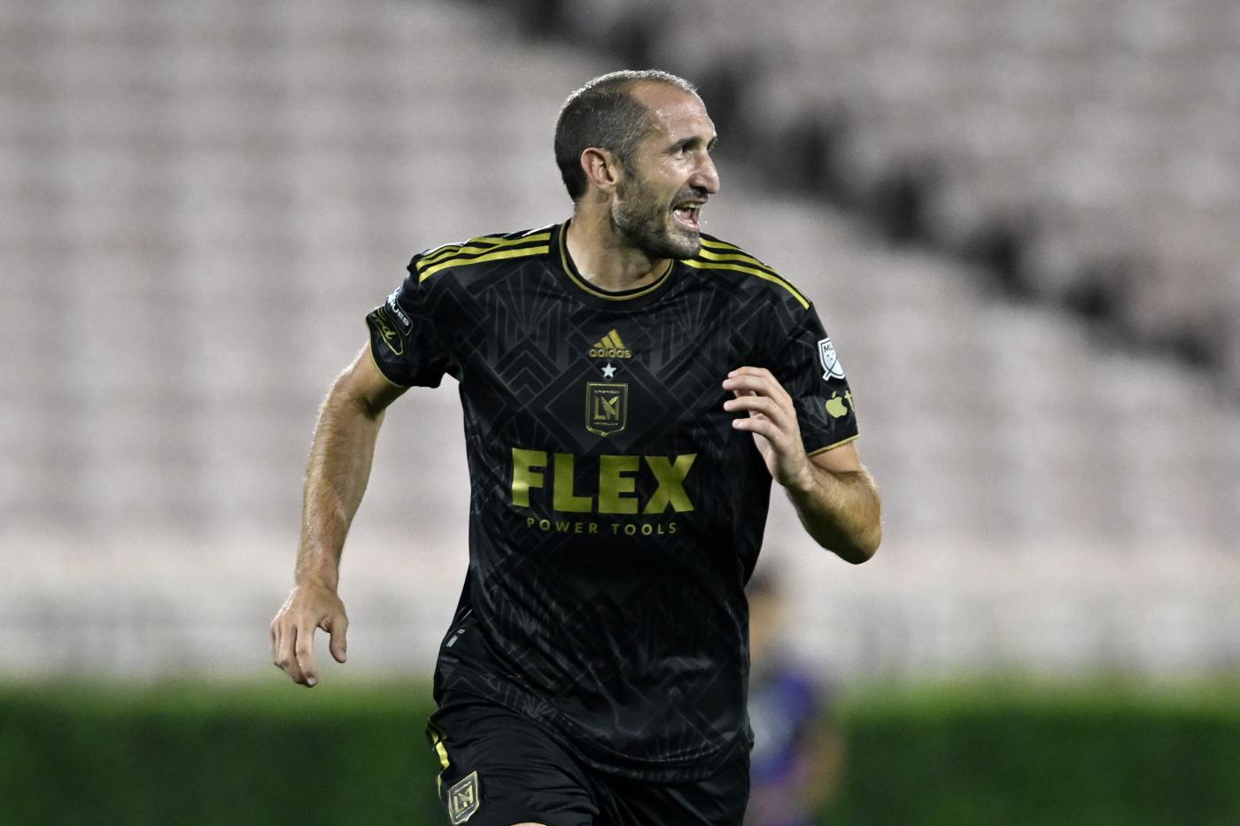 Chiellini si ritira dal calcio giocato: “Sei stato il viaggio più bello della mia vita”