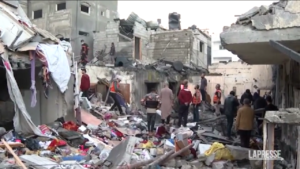 Gaza, raid di Israele su Rafah: 24 morti