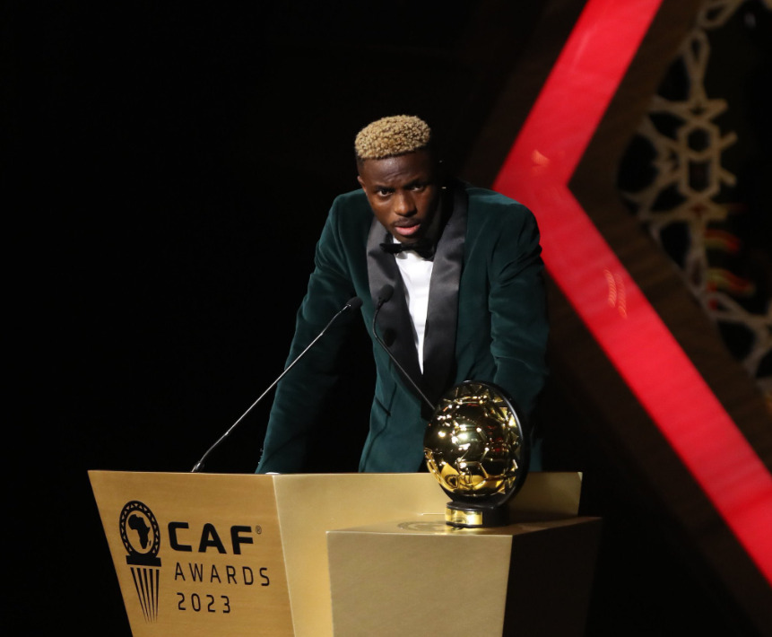 Calcio, Osimhen si aggiudica il Pallone d’Oro africano