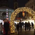 Budapest, mercatini di Natale invasi dai visitatori