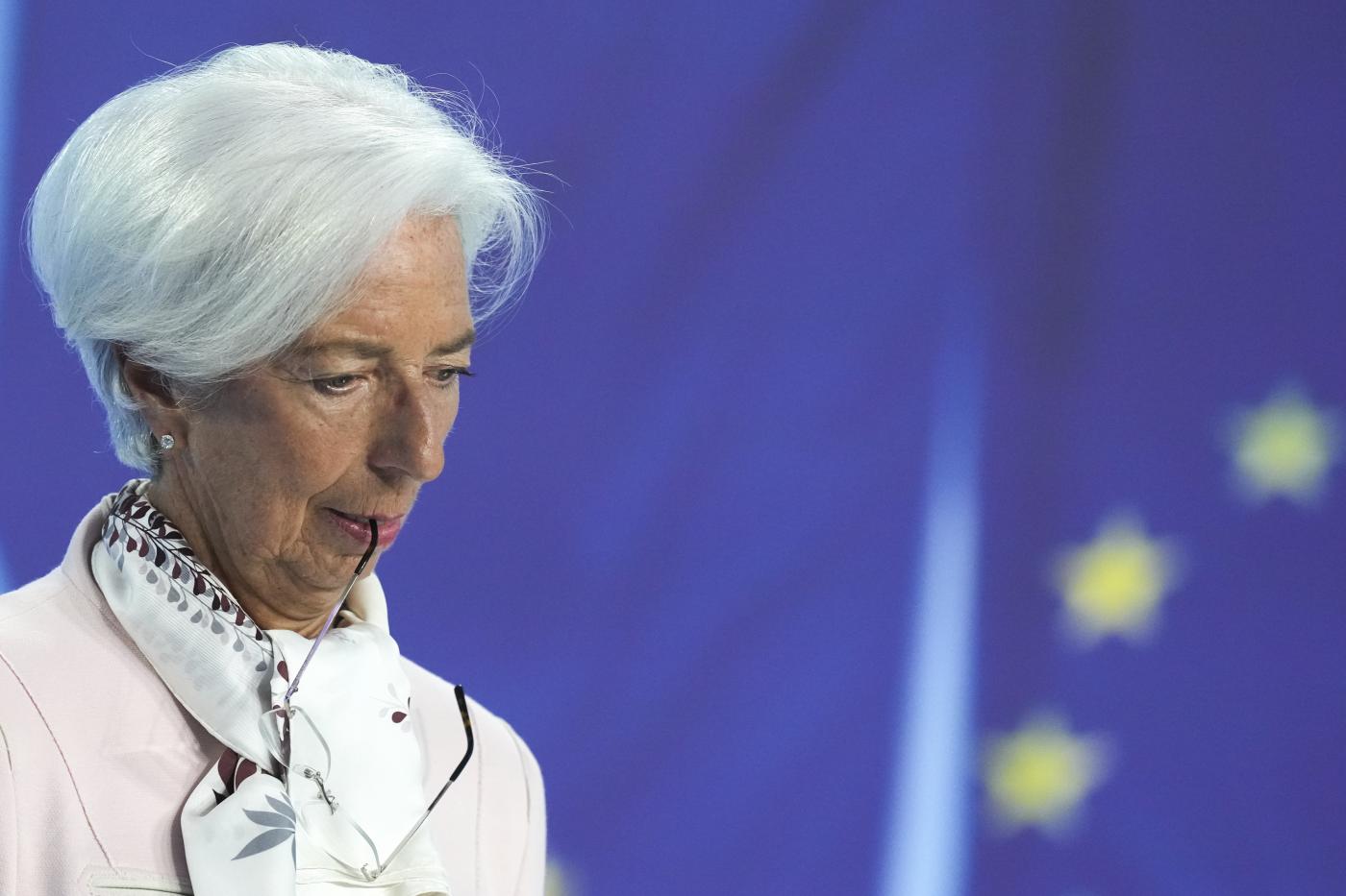 Lagarde: “L’Europa è più esposta a clima geopolitico e minacce libero scambio”