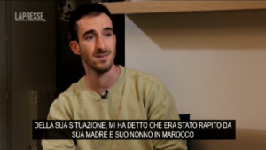 Alex Batty, scomparso da 6 anni e ritrovato: parla l’uomo che lo ha portato a polizia
