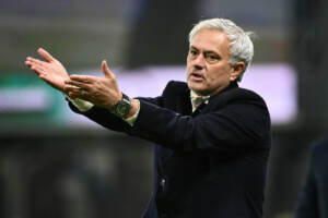 Roma, 20mila euro di multa a Mourinho per frasi su arbitro Marcenaro
