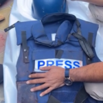 Gaza, i funerali del cameraman di Al Jazeera ucciso venerdì