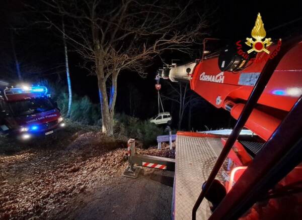 Verbania, con l’auto in un dirupo: muore coppia