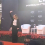 Atreju, l’arrivo di Giorgia Meloni: gli applausi della platea alla premier