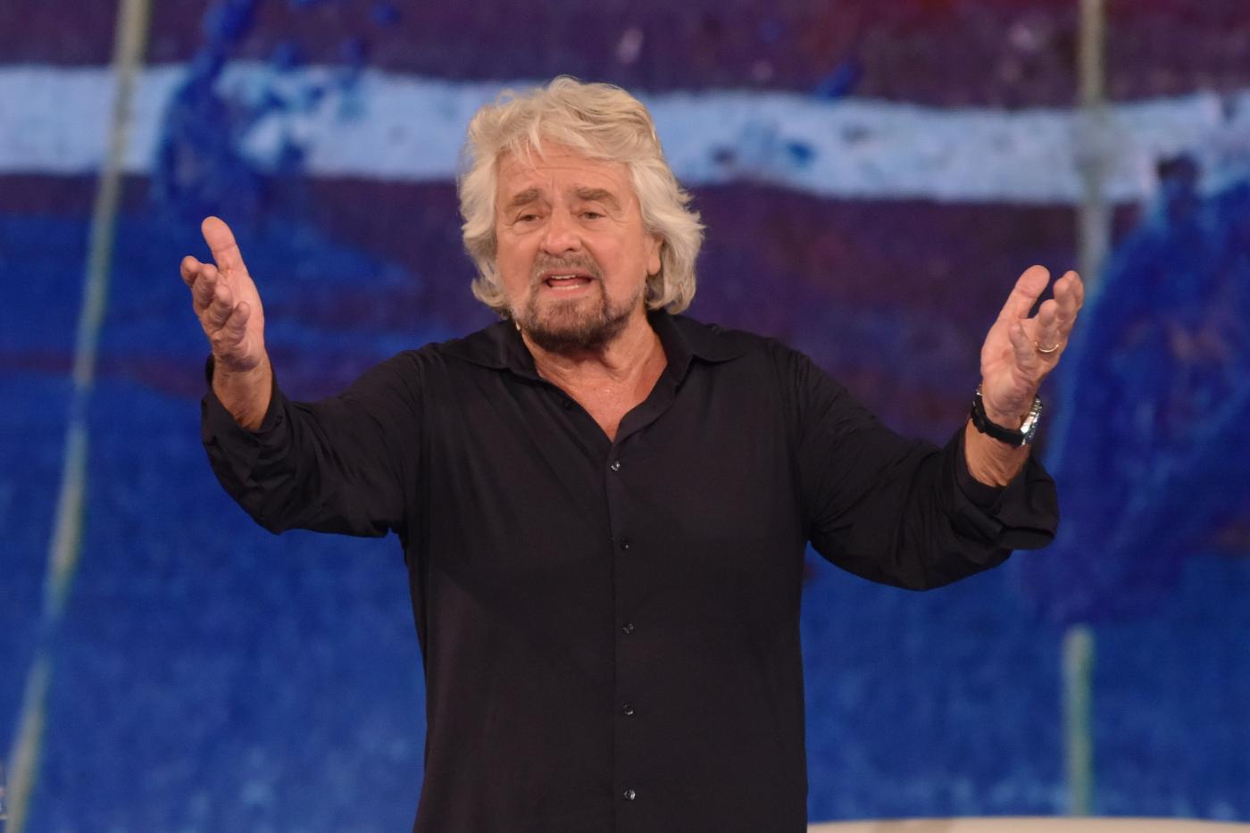 Beppe Grillo dimesso da ospedale Cecina, ringrazia il personale