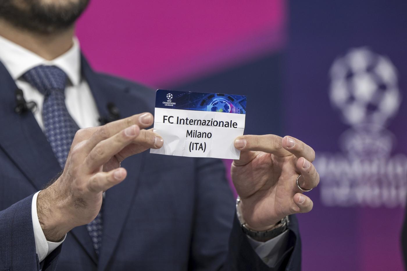 Sorteggi Champions, Napoli-Barcellona, Inter-Atletico Madrid e Lazio-Bayern