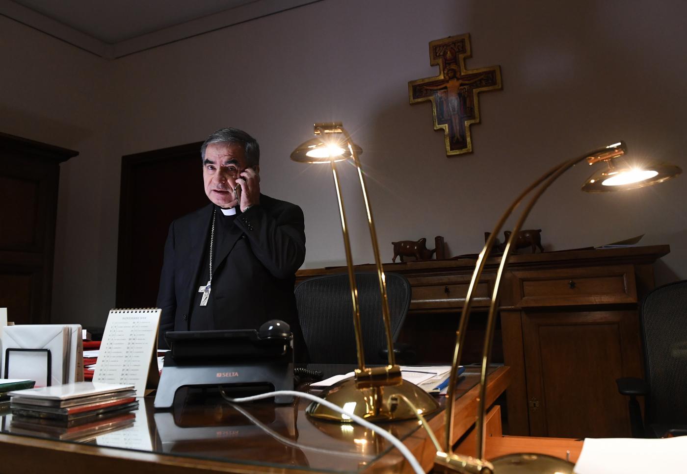 Cardinale Becciu: “Voglio gridare al mondo che sono innocente”