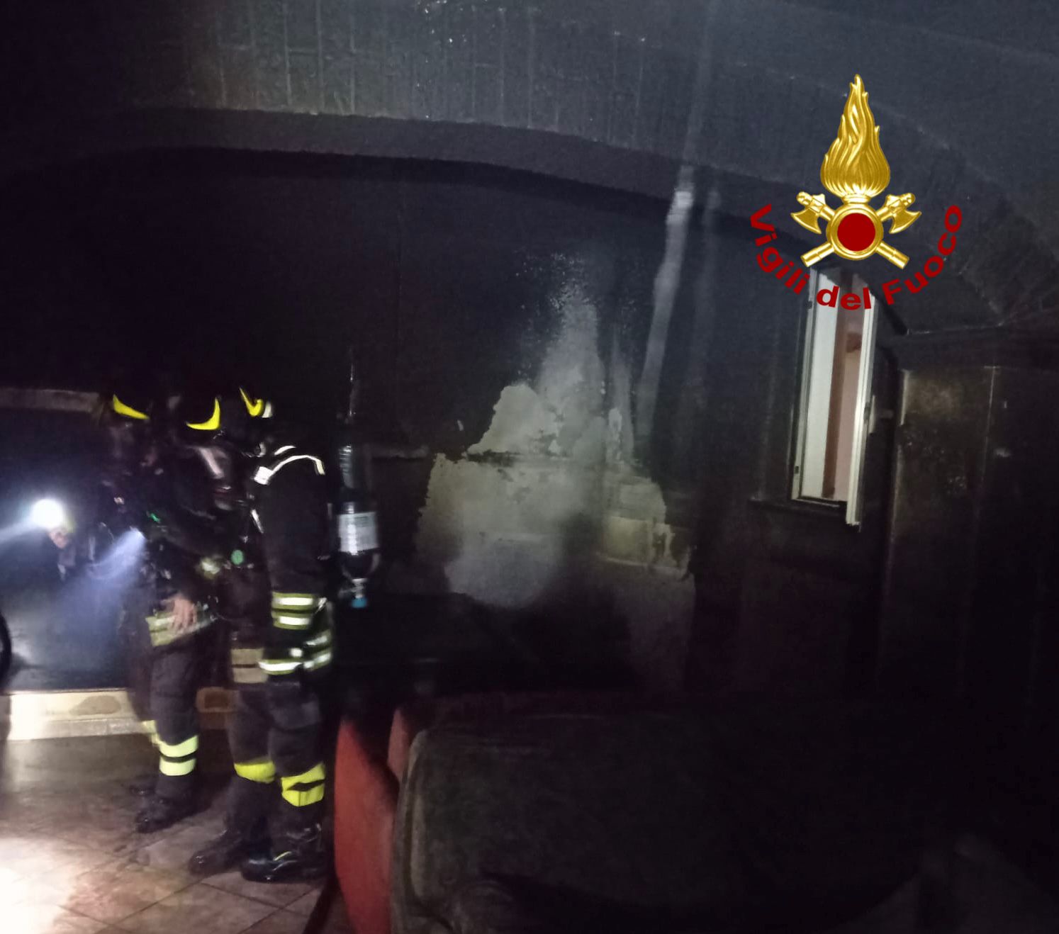 Nuoro, morto intossicato in incendio 49enne disabile