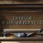 Ancona, la magistrata morta suicida: indagati marito e figlio minorenne