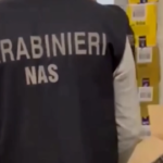Salerno, Nas sequestra liquorificio e 6 tonnellate di alimenti scaduti