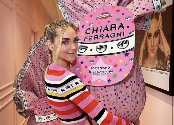 Chiara Ferragni, Antitrust chiude istruttoria su uova di Pasqua: influencer pagherà 1,2 milioni