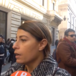 Ultima Generazione, Piccolotti appoggia la protesta: “Crisi climatica fatto reale”