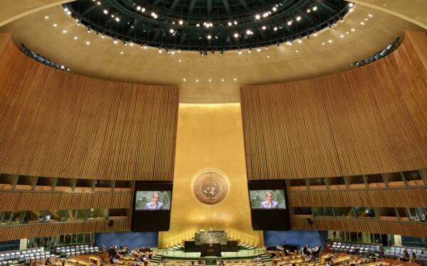 Medioriente, Onu approva risoluzione che chiede aiuti a Gaza ma non tregua