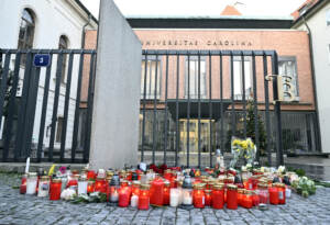Praga, spari in università: 14 vittime. Il killer avrebbe ucciso anche una neonata